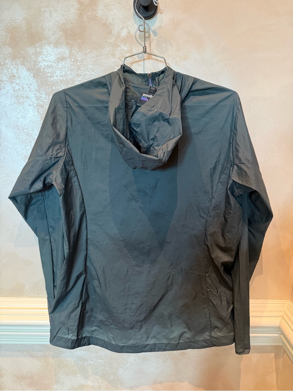 Patagonia Hooded Windbreaker Jacket - Dark Green - Picture 2 of 3